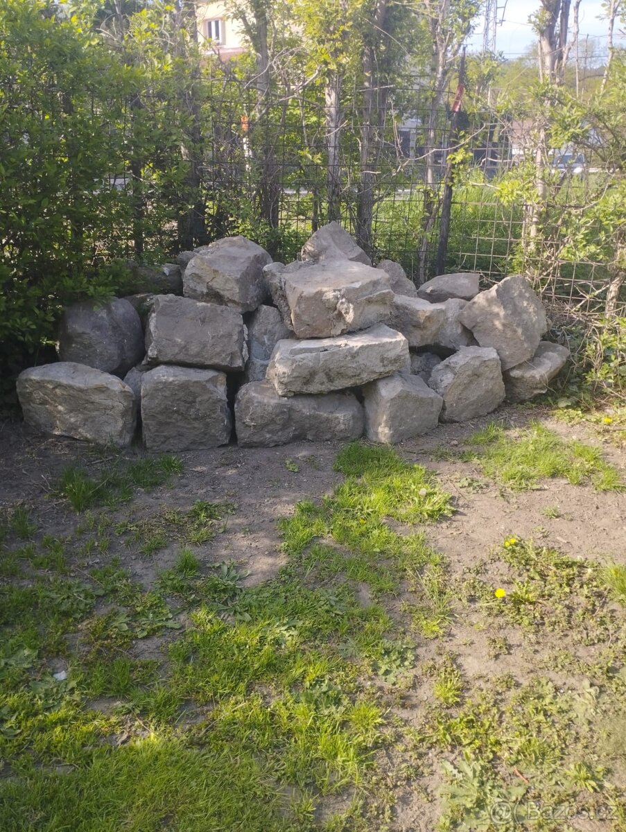 Pískovcové kameny