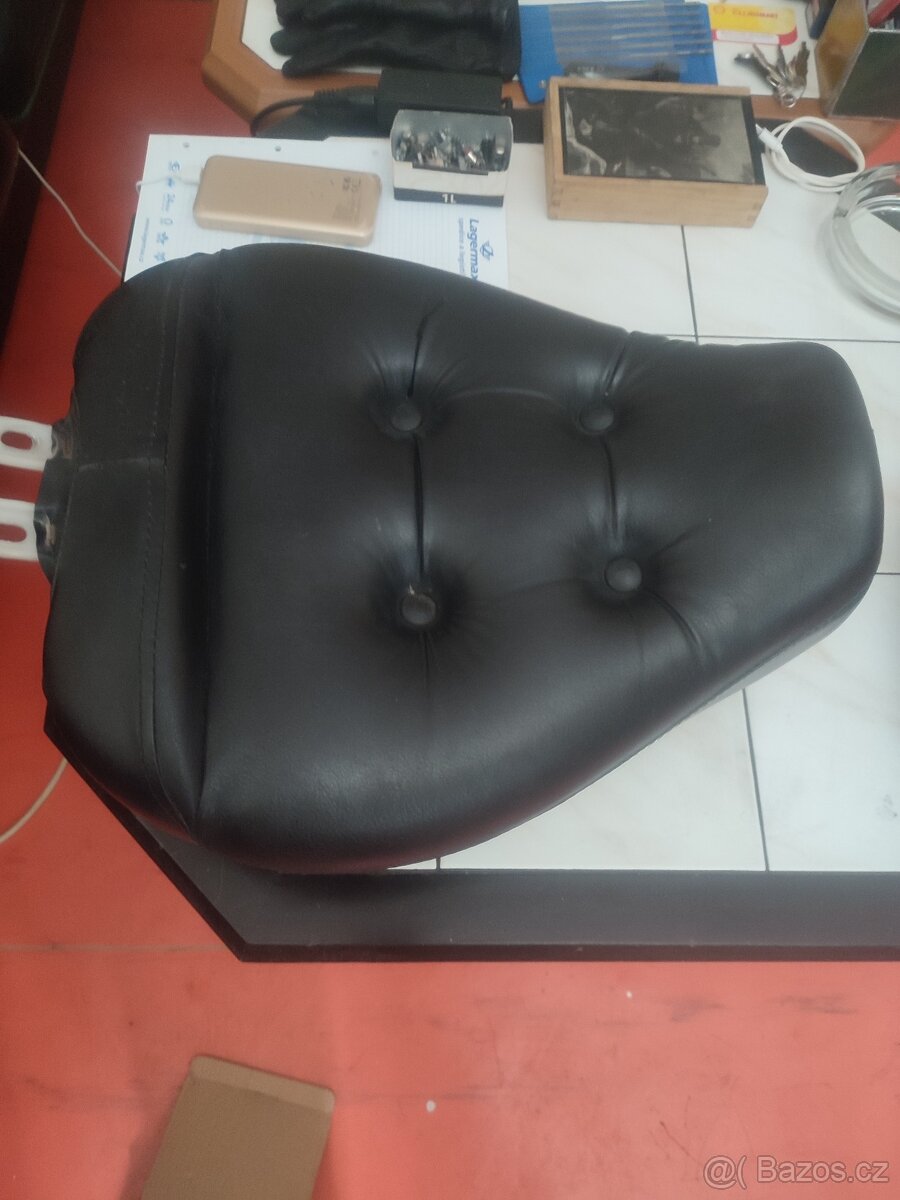 Prodám sedačku na Suzuki Intruder 1400