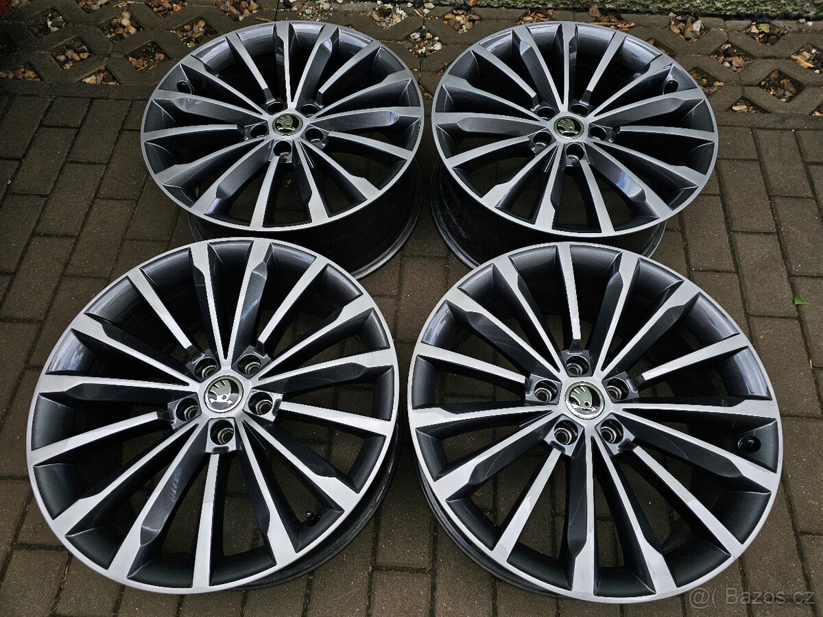 ALU kola 5x112 Škoda Superb 3 R19 ET44 Trinity 8J