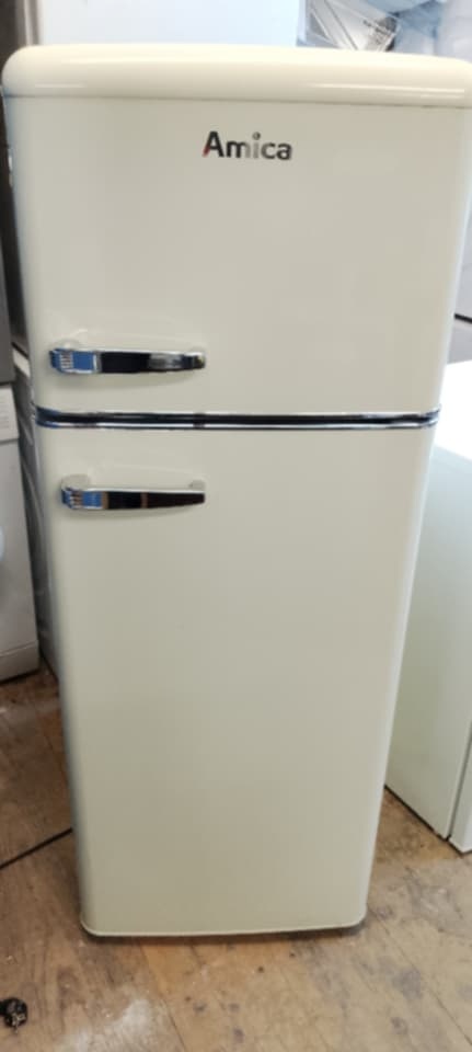 Retro lednice Amica