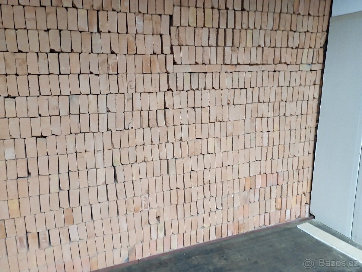Cihly plné (nepoužité)