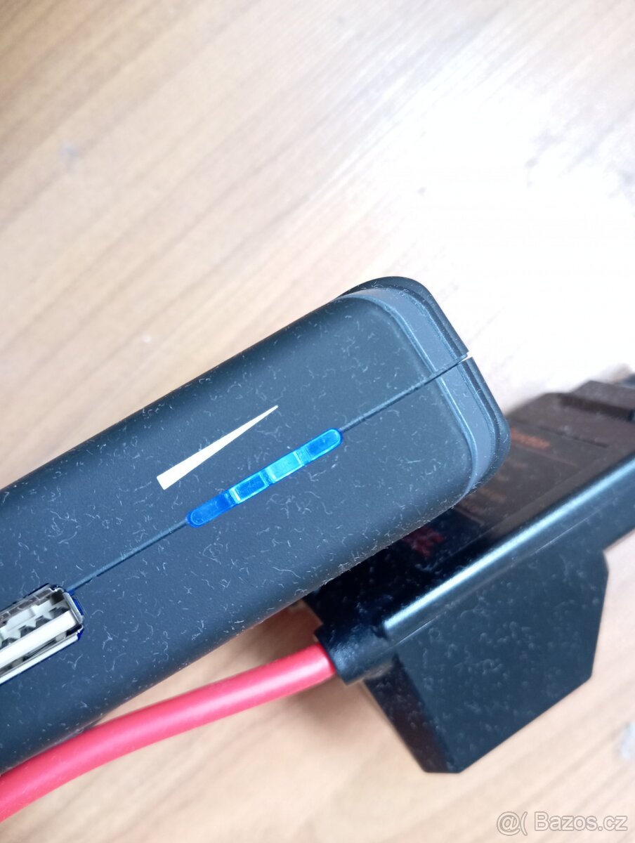 Startovací powerbanka 12000mAh, 40Wh