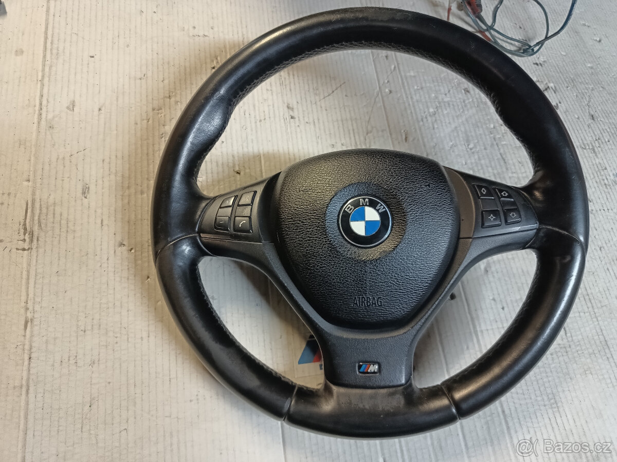 BMW e70 e71 X5 a X6 - M-paket volant