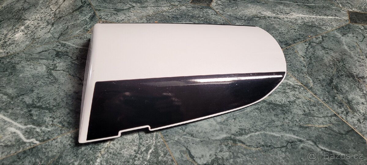Kryt sedla krovka Suzuki GSXR 600,750 K1