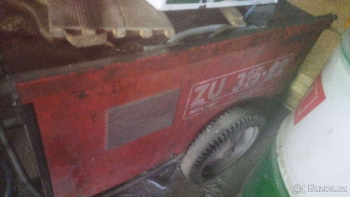 Invertorová svářečka 380V Československo