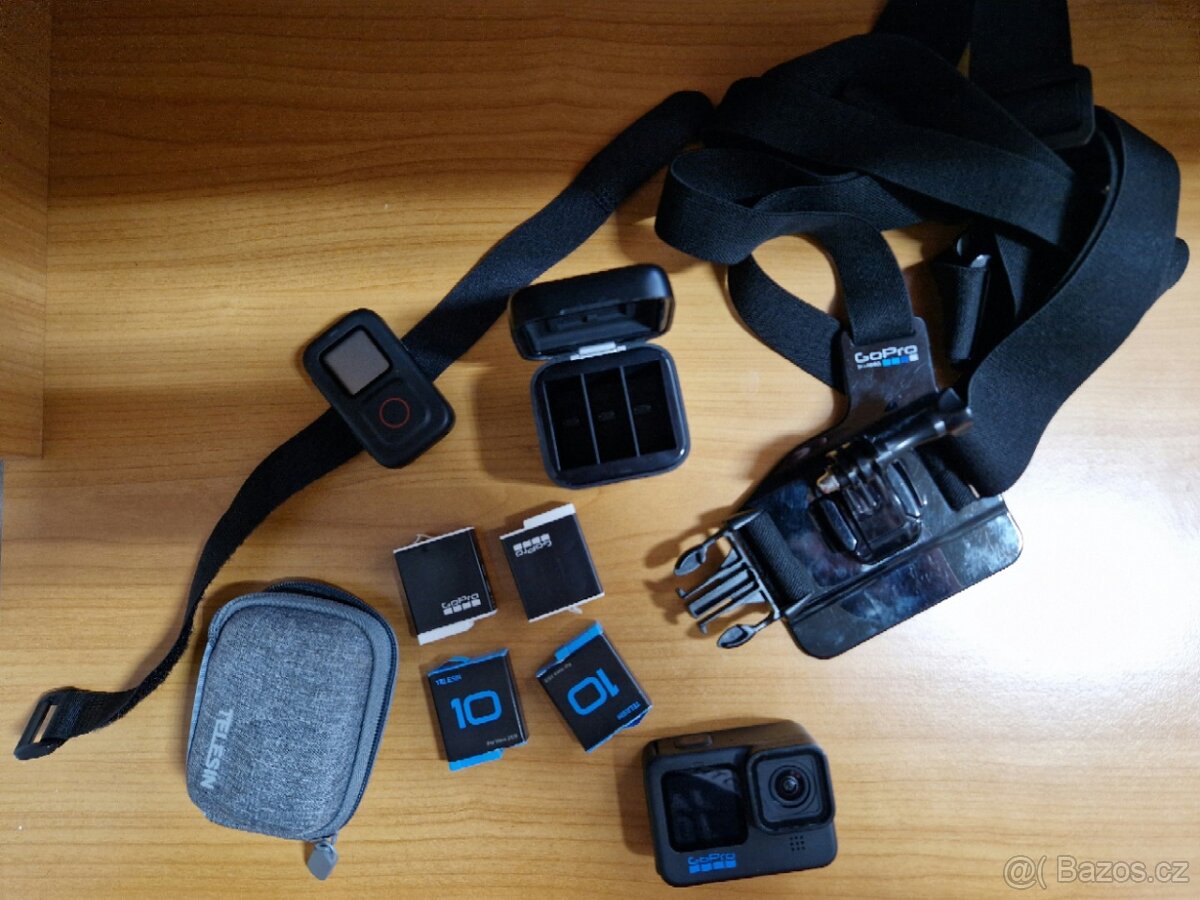 Akční kamera GoPro 10 + dálkový ovladač + příslušenství