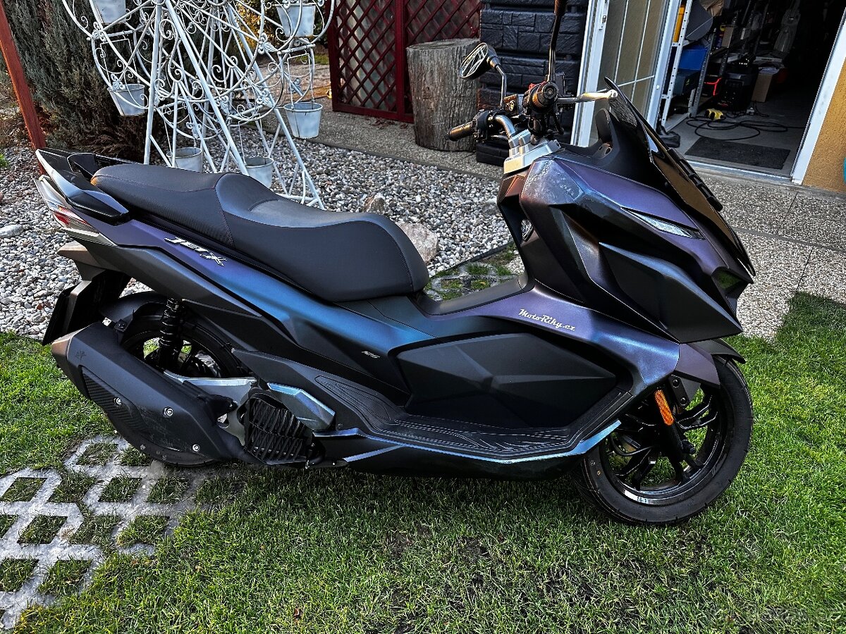 Skutr JET X 125i LC ABS