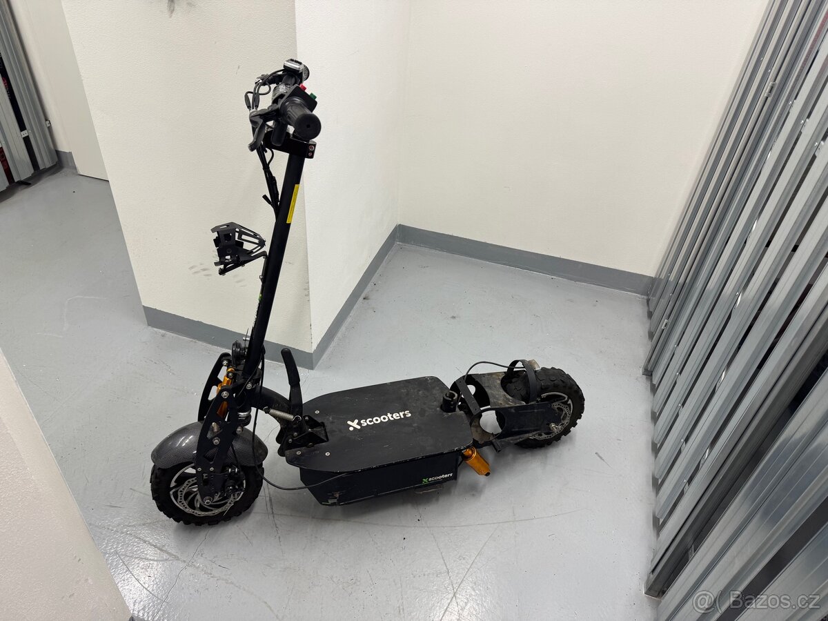 X-scooters XT-03 60-li elektrokoloběžka