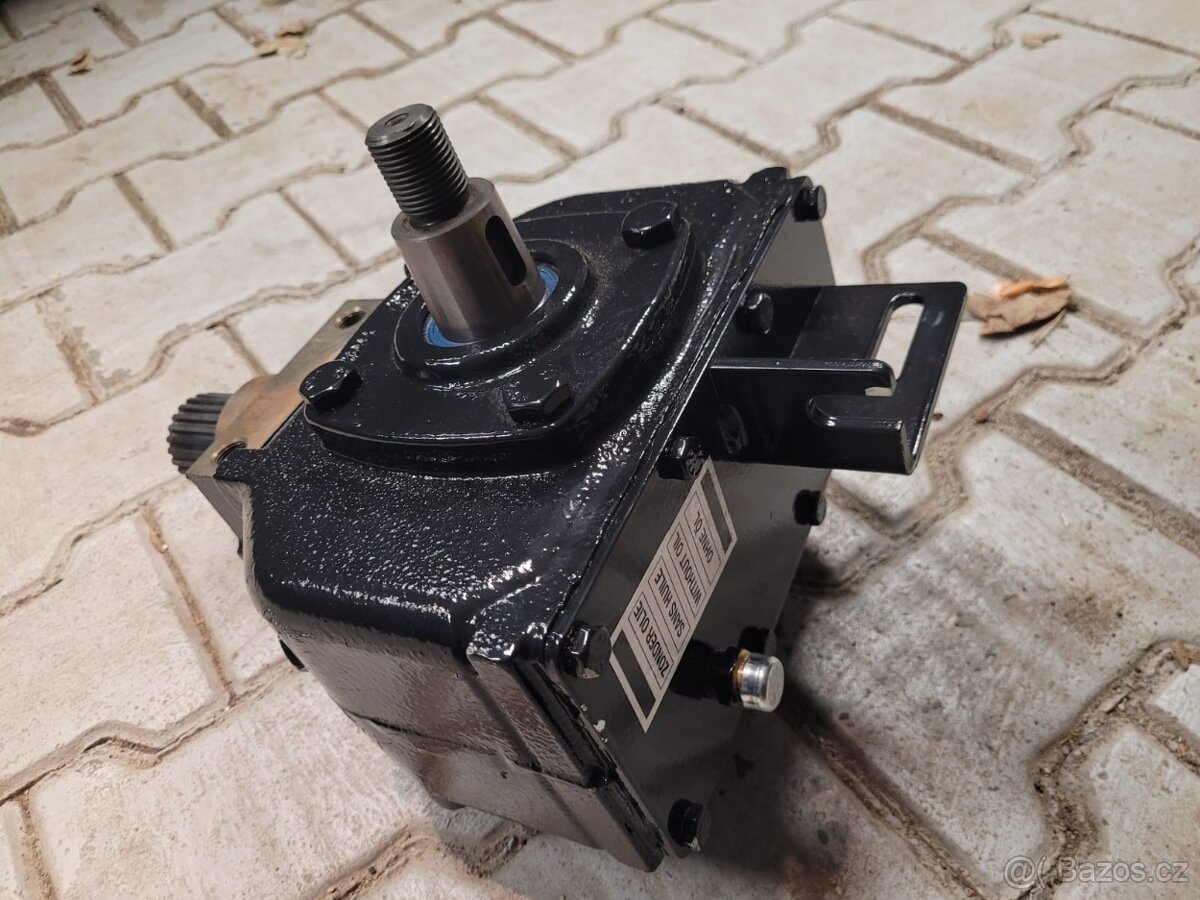cnh převodka pohonu kosy varifeed 2 pro New Holland  a case