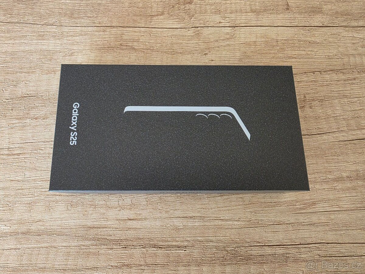 Samsung galaxy S25 12/512 GB + powerbanka