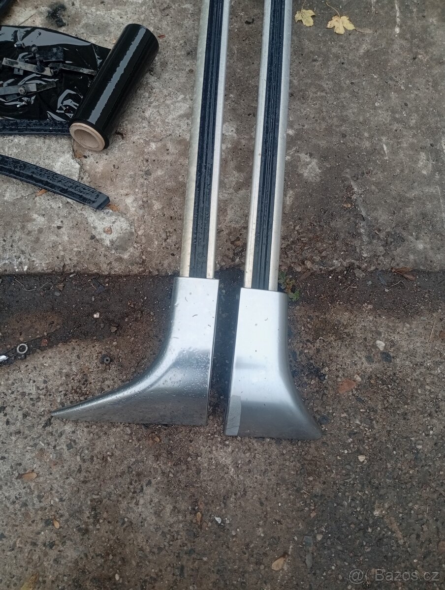 CITROEN C8, PEUGEOT 807, FIAT ULYSSE HAGUSY S LIŠTAMI