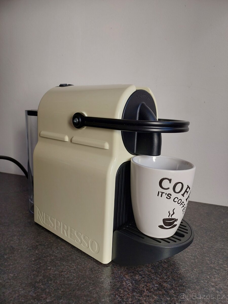 Vysokotlaký kávovar na kapsle