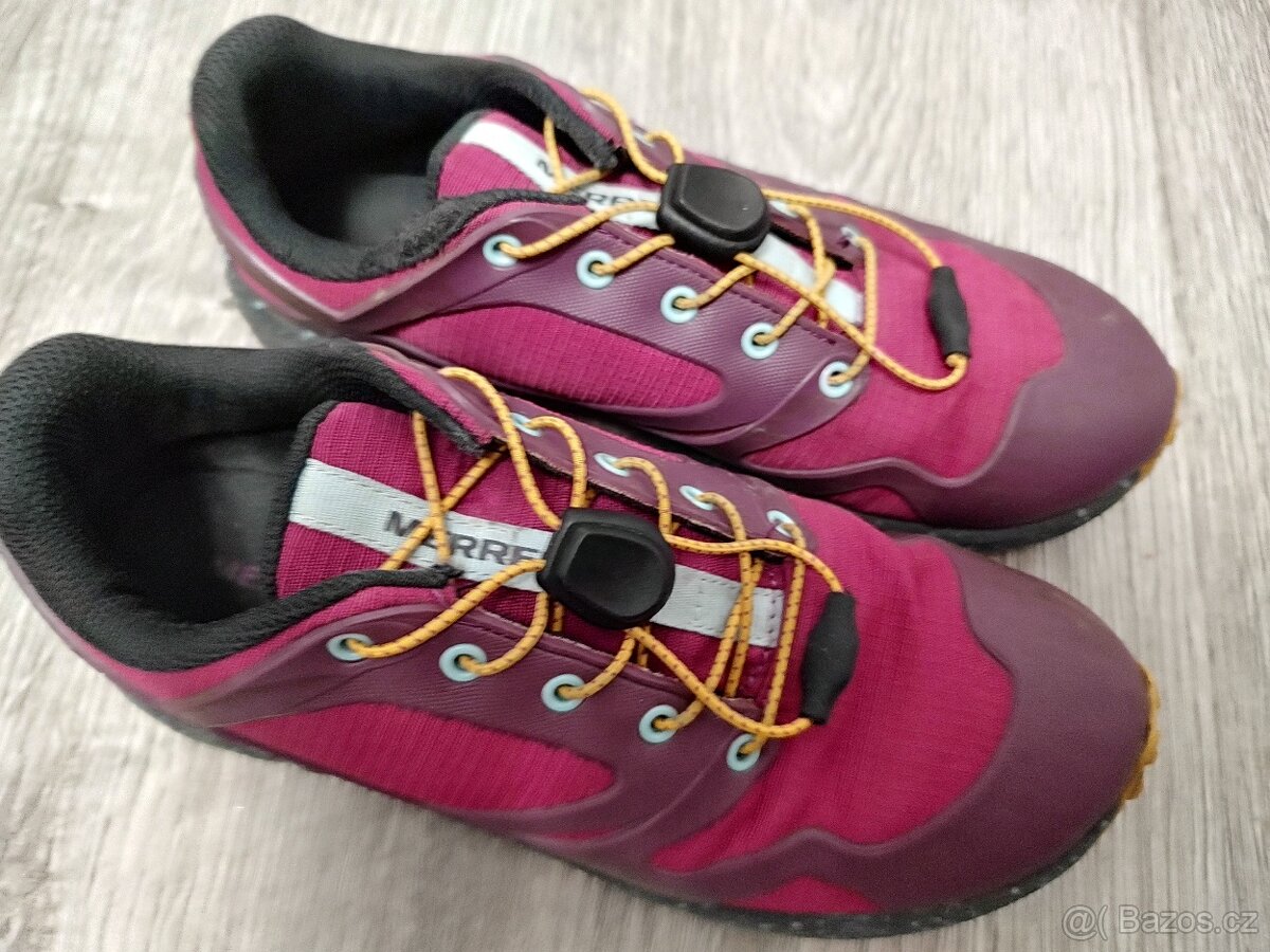 Merrell, ve.35