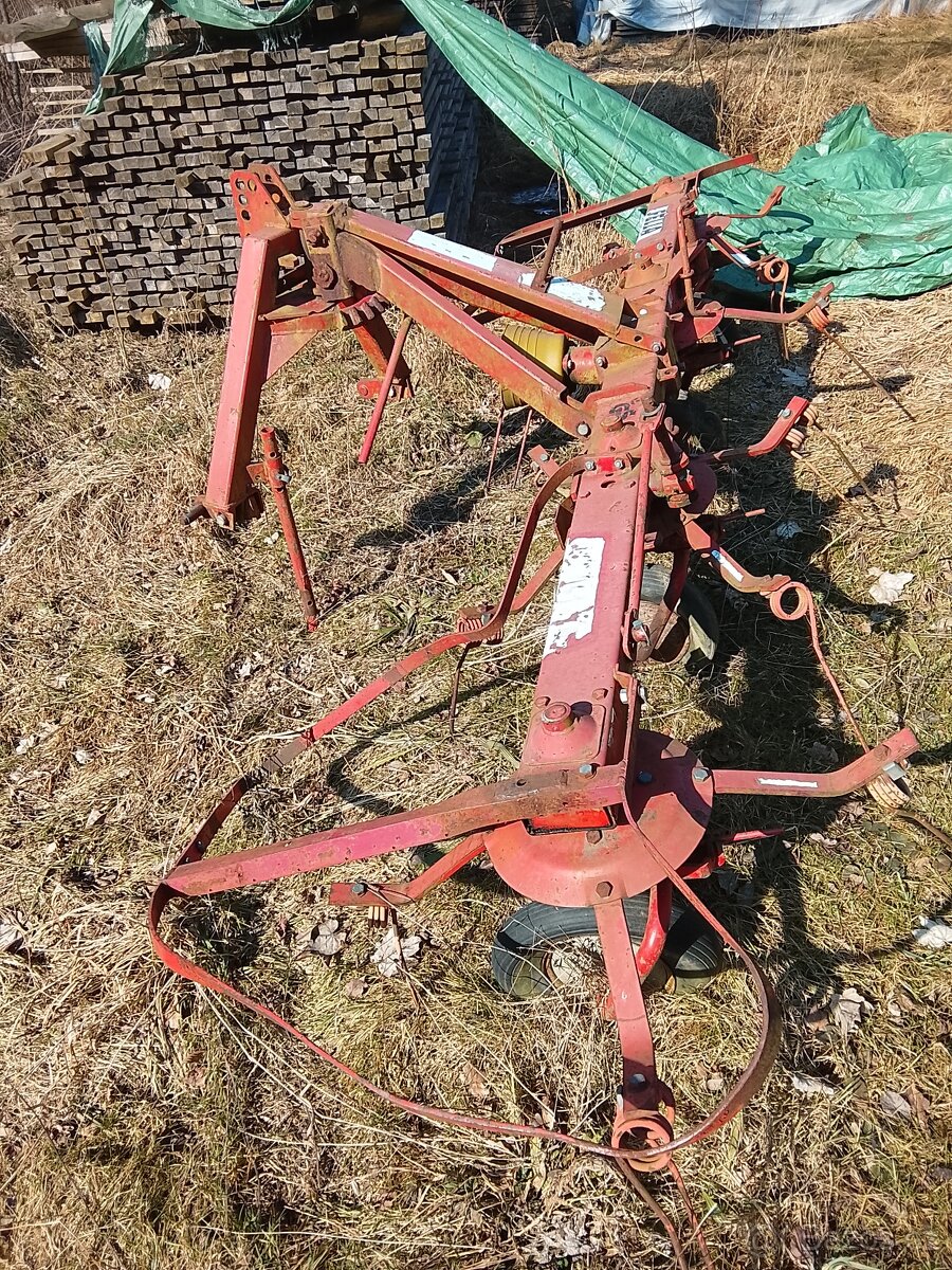 Obraceč sena Fella