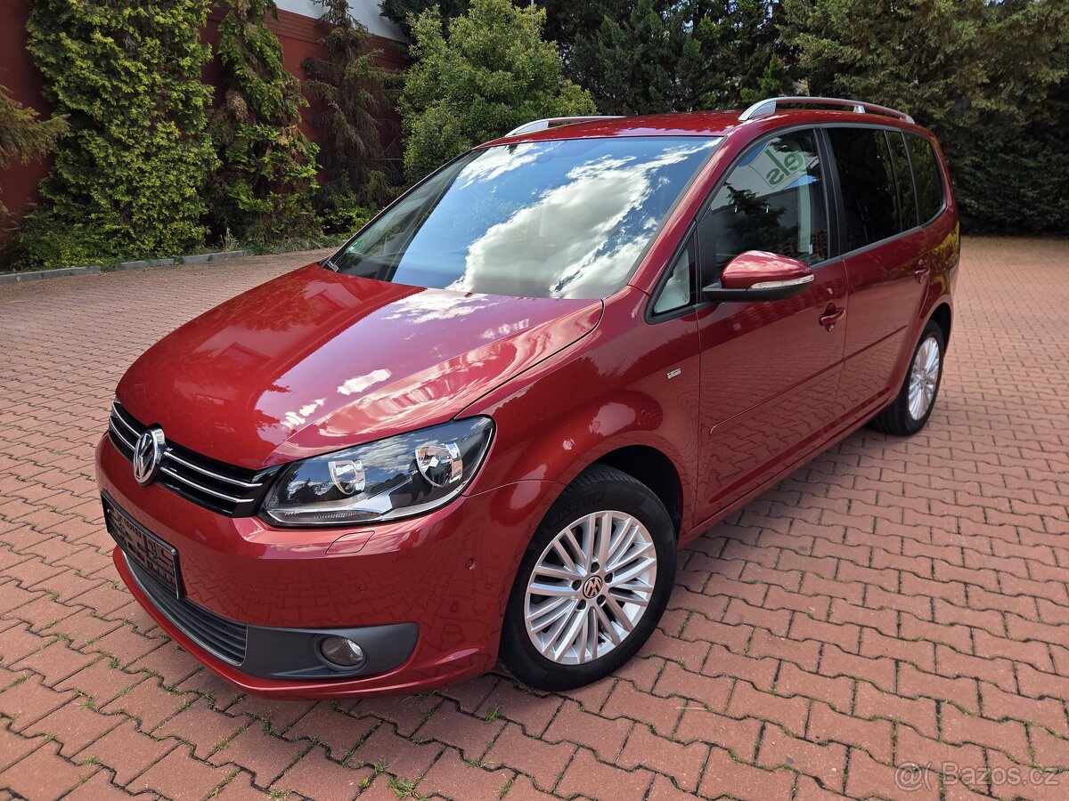 VW Touran 2.0TDI 103kW CUP,7.Míst,2015,Tažné,1.maj,navi,serv