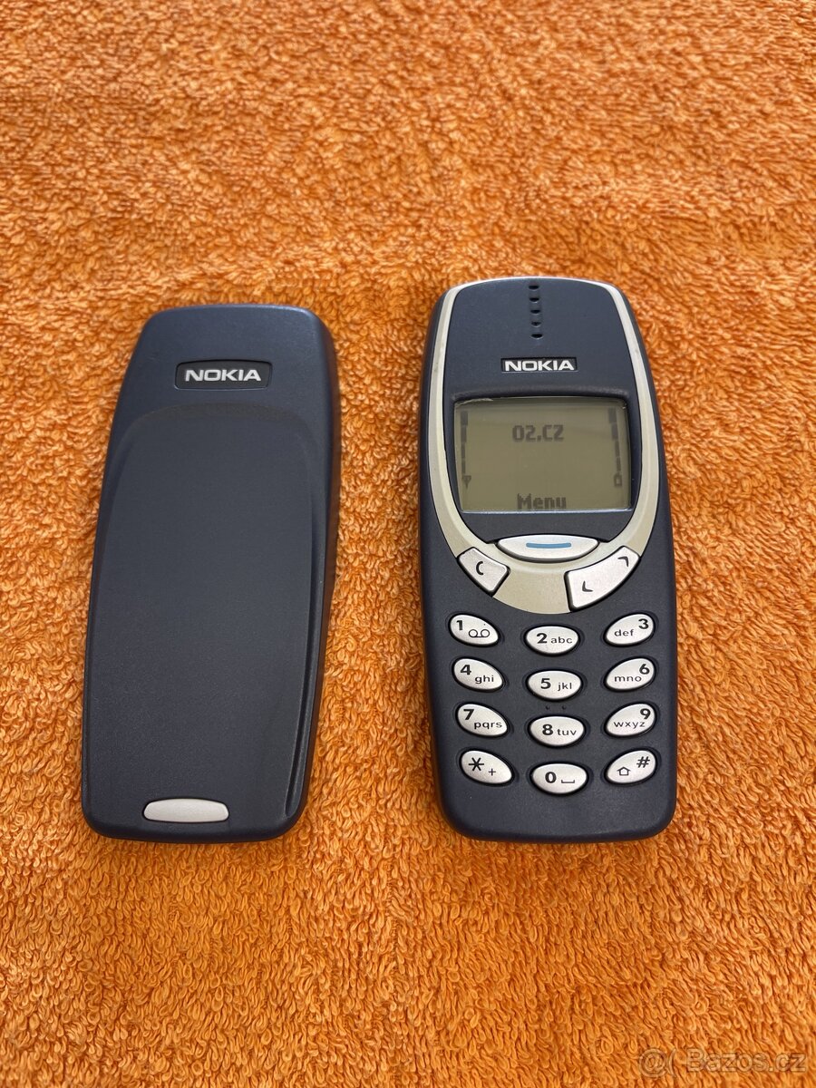 Nokia 3310 v pěkném a plně funkčním stavu