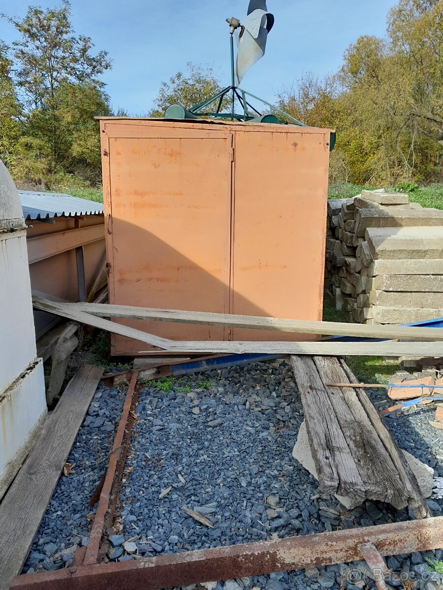 Ocelový sklad (plechová bouda)