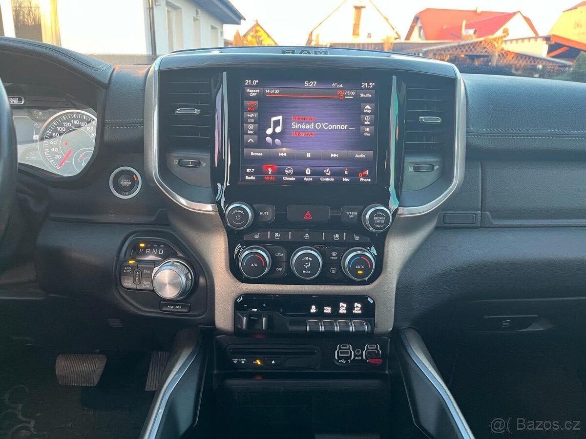 RAM 5.7 4x4 laramie, LPG 103l