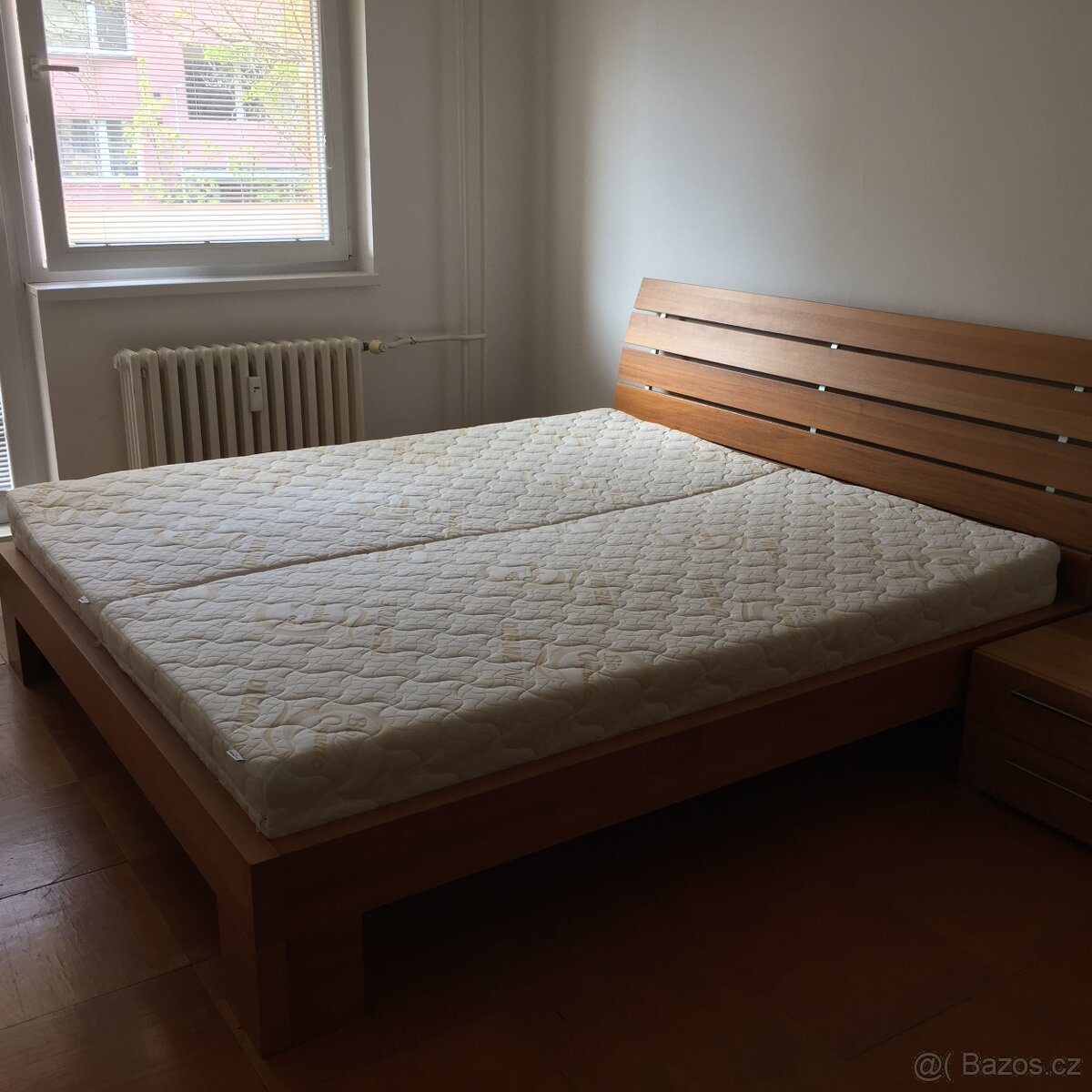 Prodej vybavení do téměř celého bytu, Uh. Hradiště