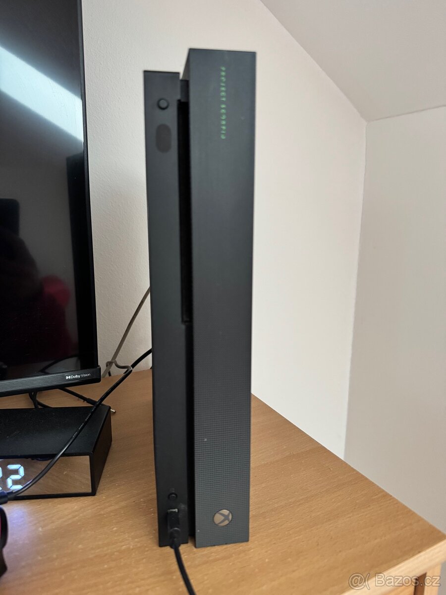Prodám Xbox one scorpion edici