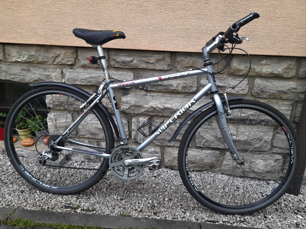 TREKINGOVÉ KOLO (28") SUPERIOR BLACKBIRD