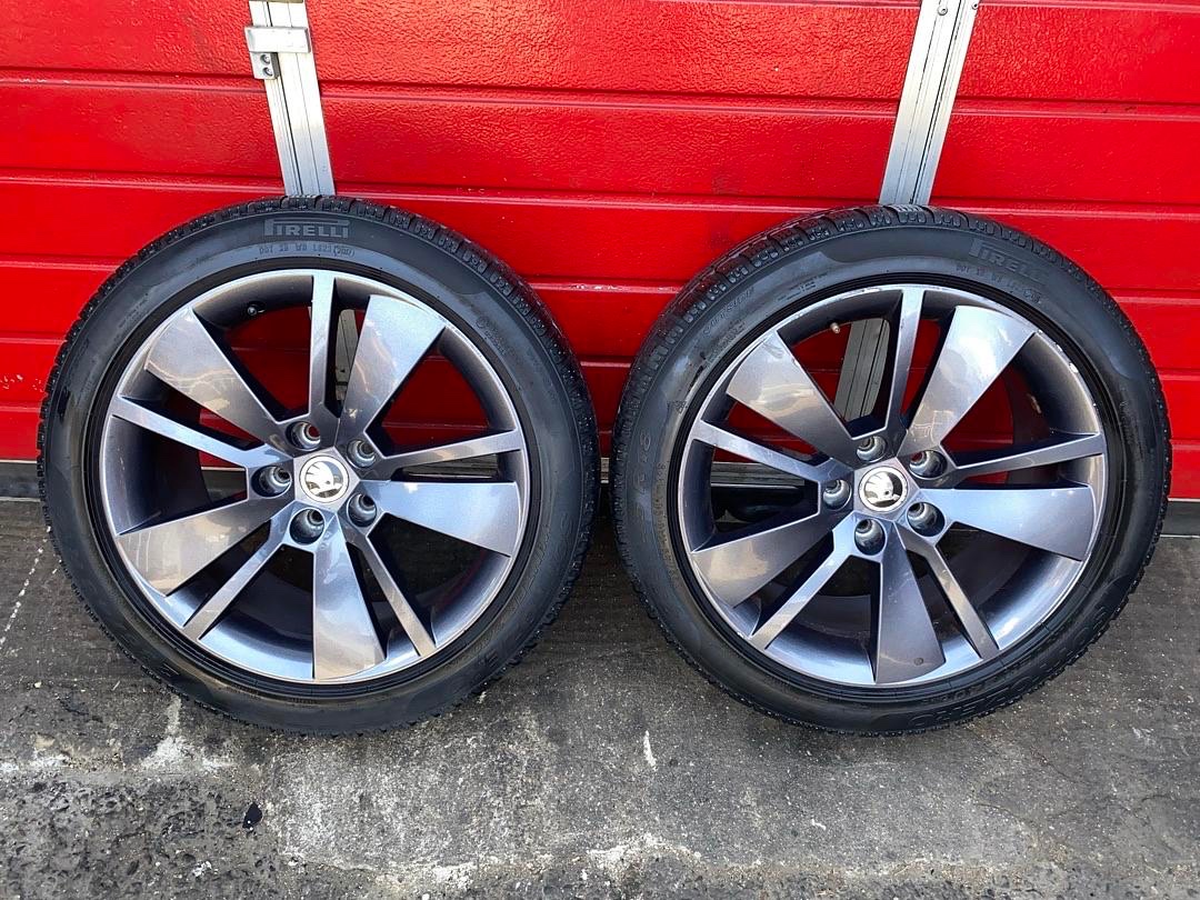 ALU kola 2x Škoda 18" 8J ET44 + zimní pneu 235/45/R18