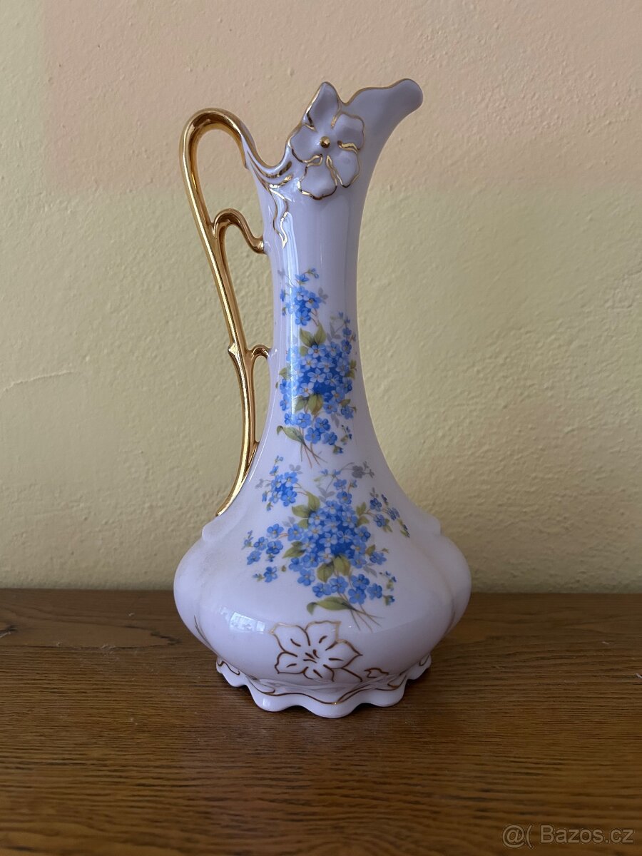 Růžový porcelán