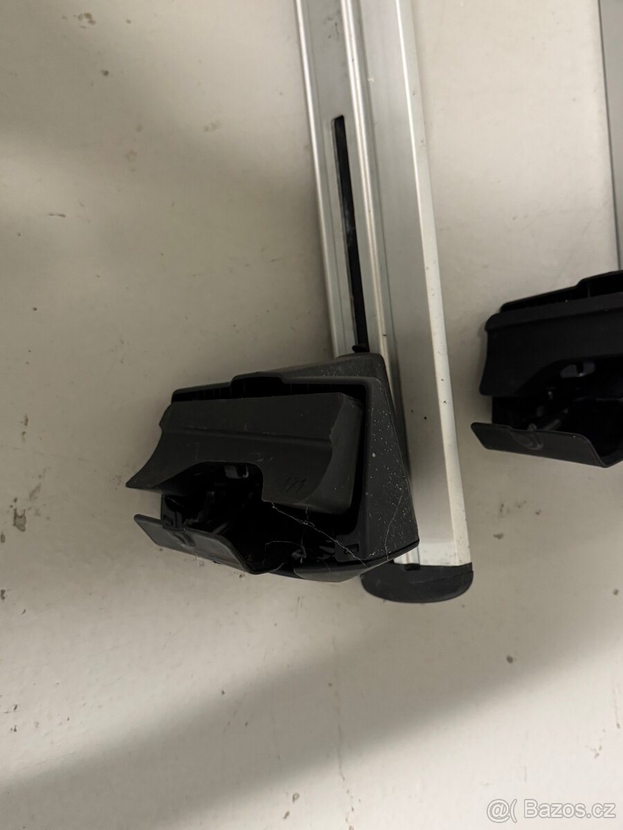 Pricninky Thule Wingbar