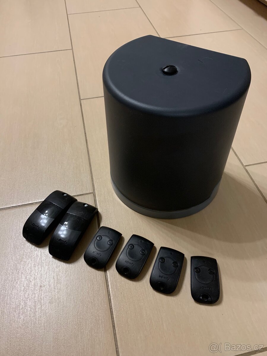 Pohon pojezdove brány Somfy