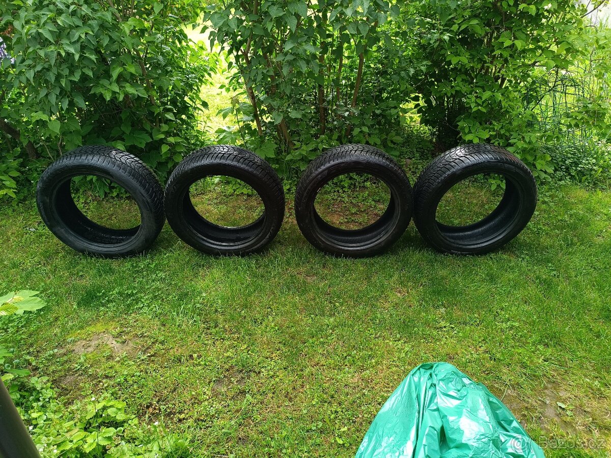 Zimní pneu 235/50 R19