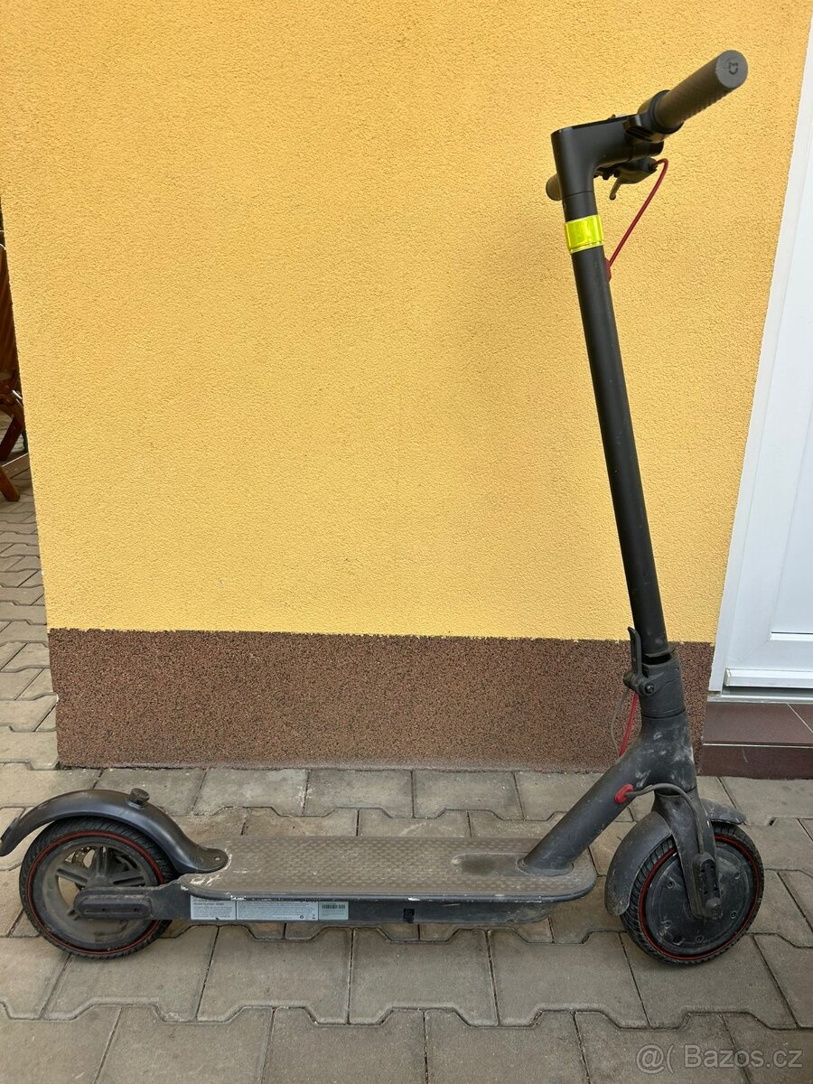 Prodám elektrickou koloběžku XIAOMI Mi