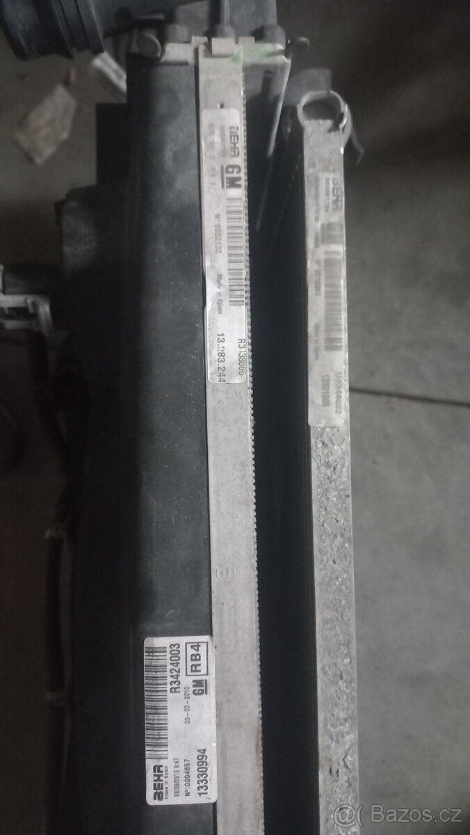 Opel Merva B 2013 1.4 benzin chladice+ventilator