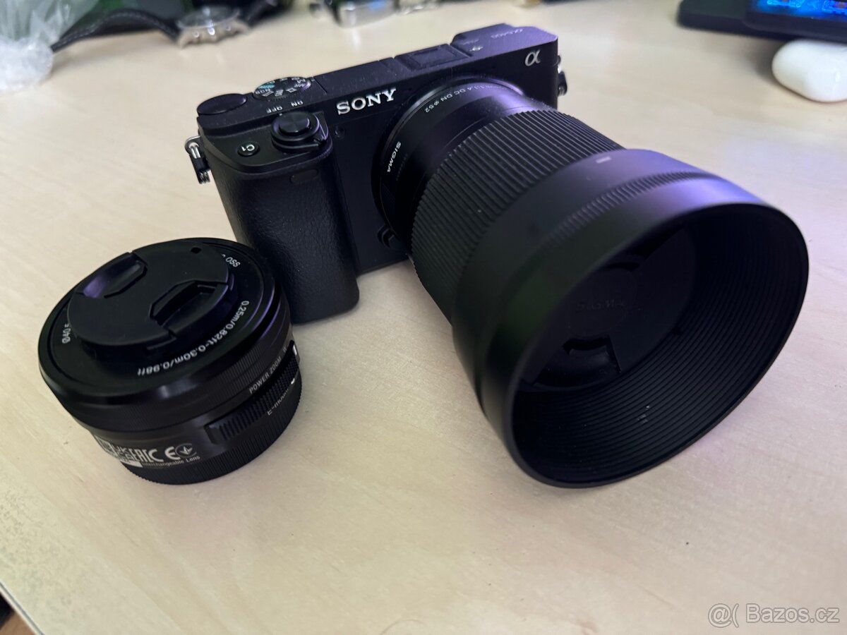 Sony A6400 + 16-50mm + Sigma 30mm
