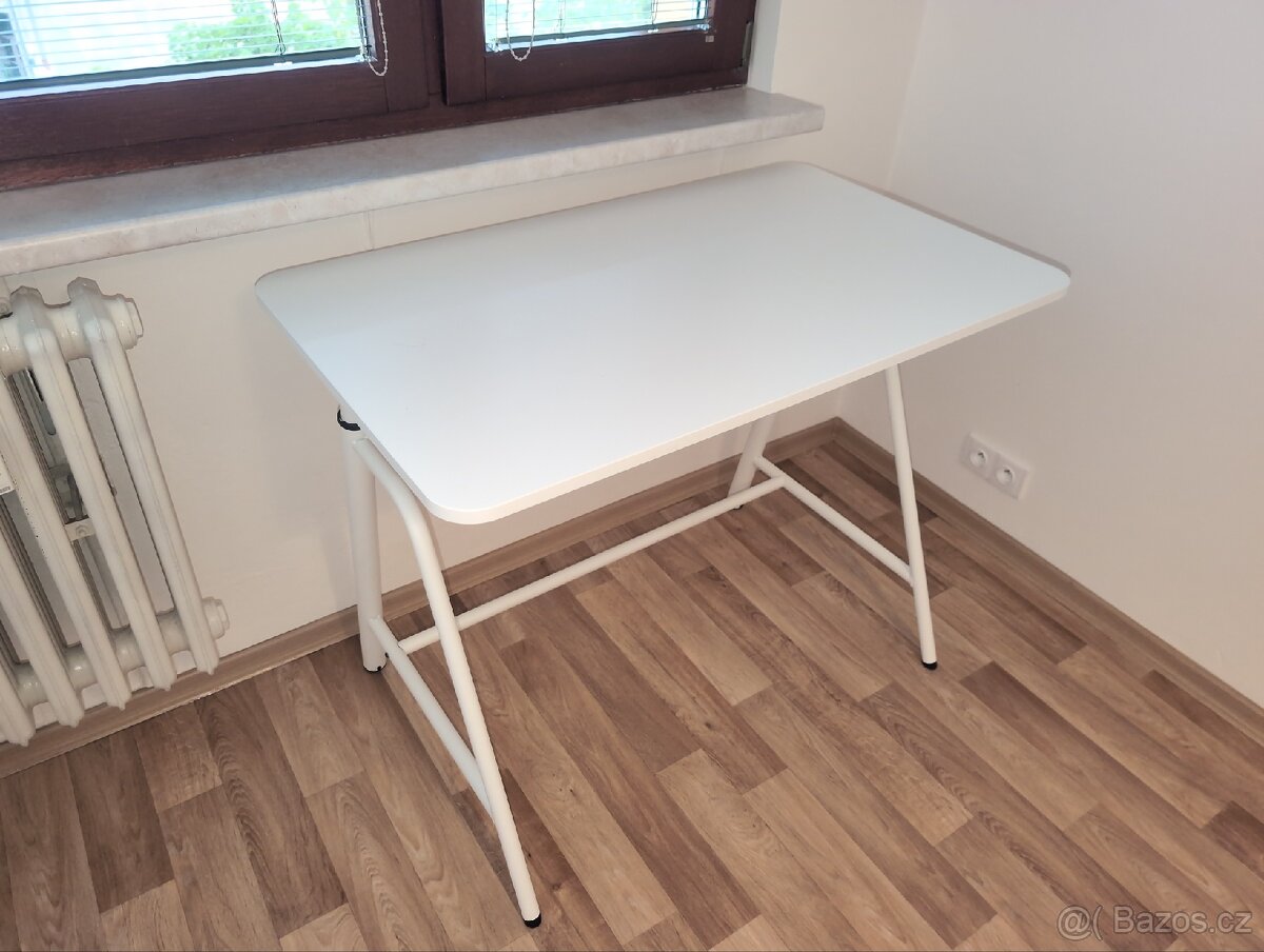 Polohovací psací stůl IKEA GLADHÖJDEN