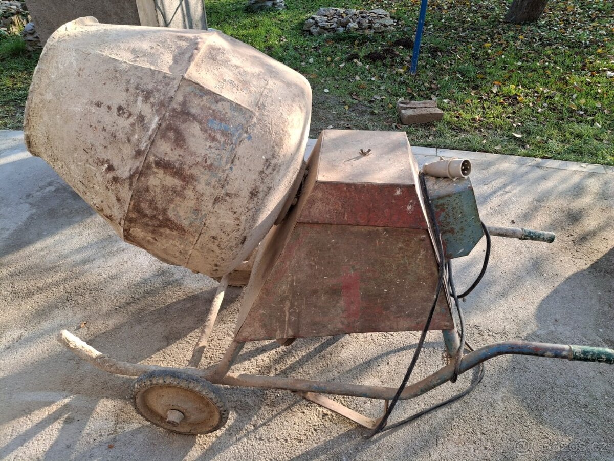 Stavební Míchačka