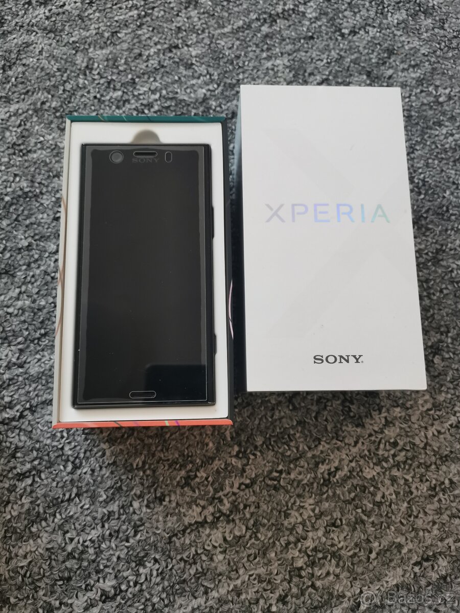 Prodám Sony Xperia XZ1 - COMPACT
