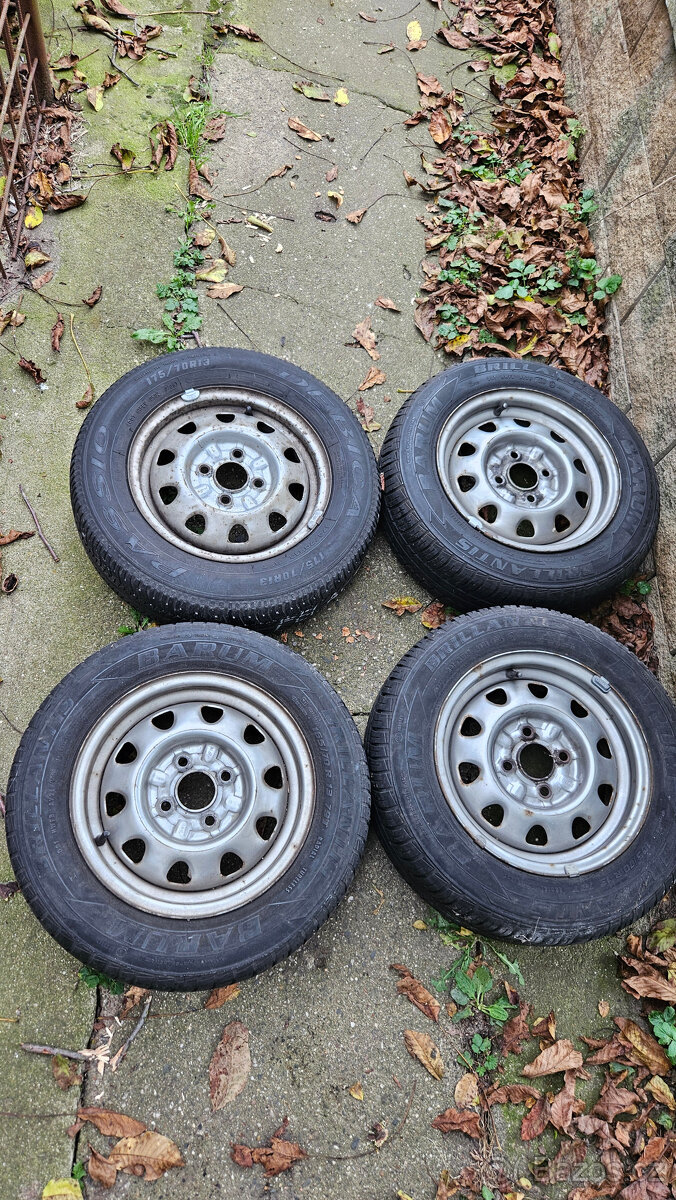 Disky 4x100 r13 s Pneu (Felicia)