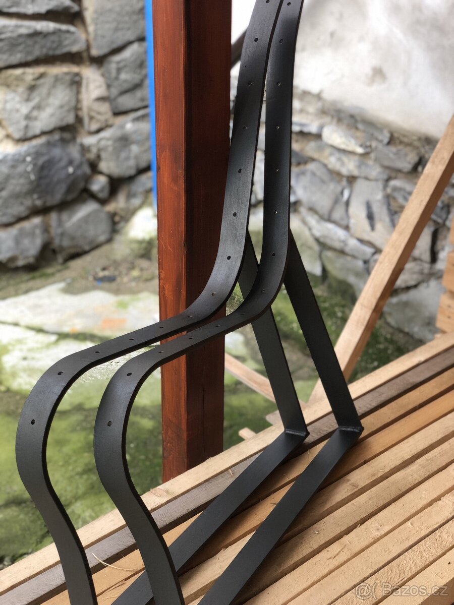 kostra zahradní lavičky