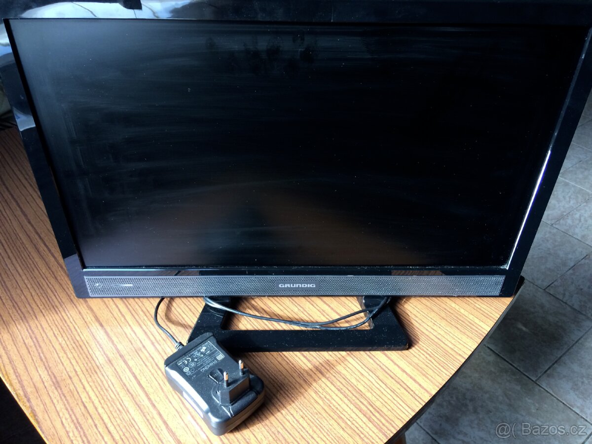 Televize GRUNDIG 22 VLE 5421 BG s ovladačem