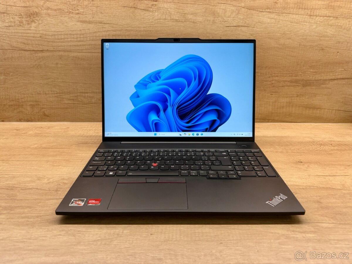 Notebook Lenovo ThinkPad E16 Gen 1 (21JT001VCK) černý