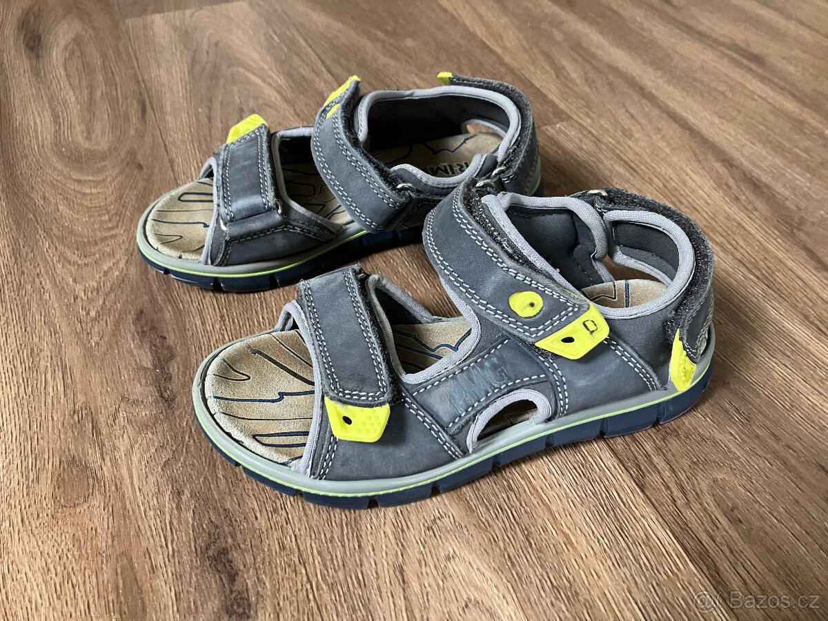 Dětské sandály Primigi vel. 32, ale je menší