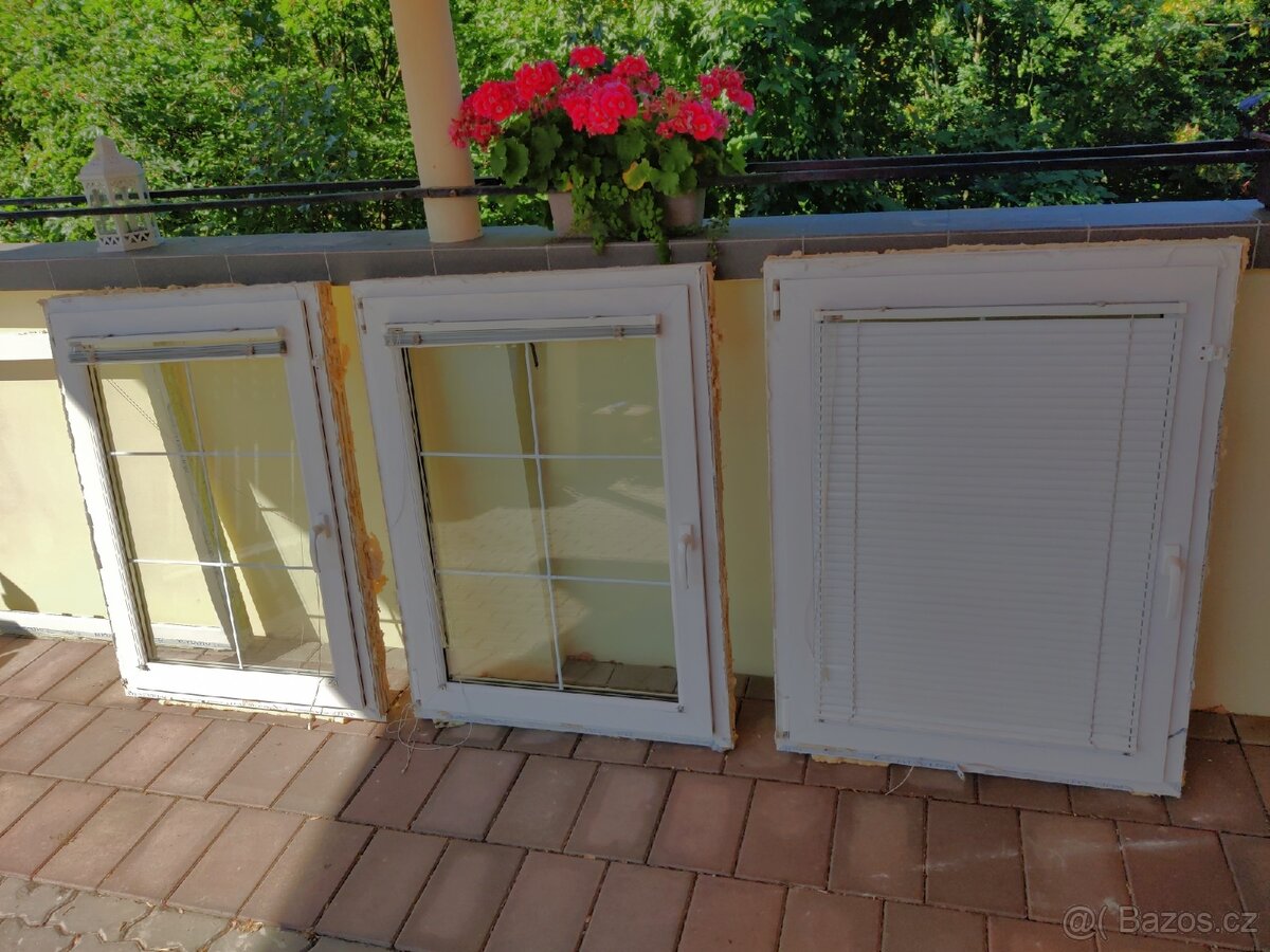 Okna plastová