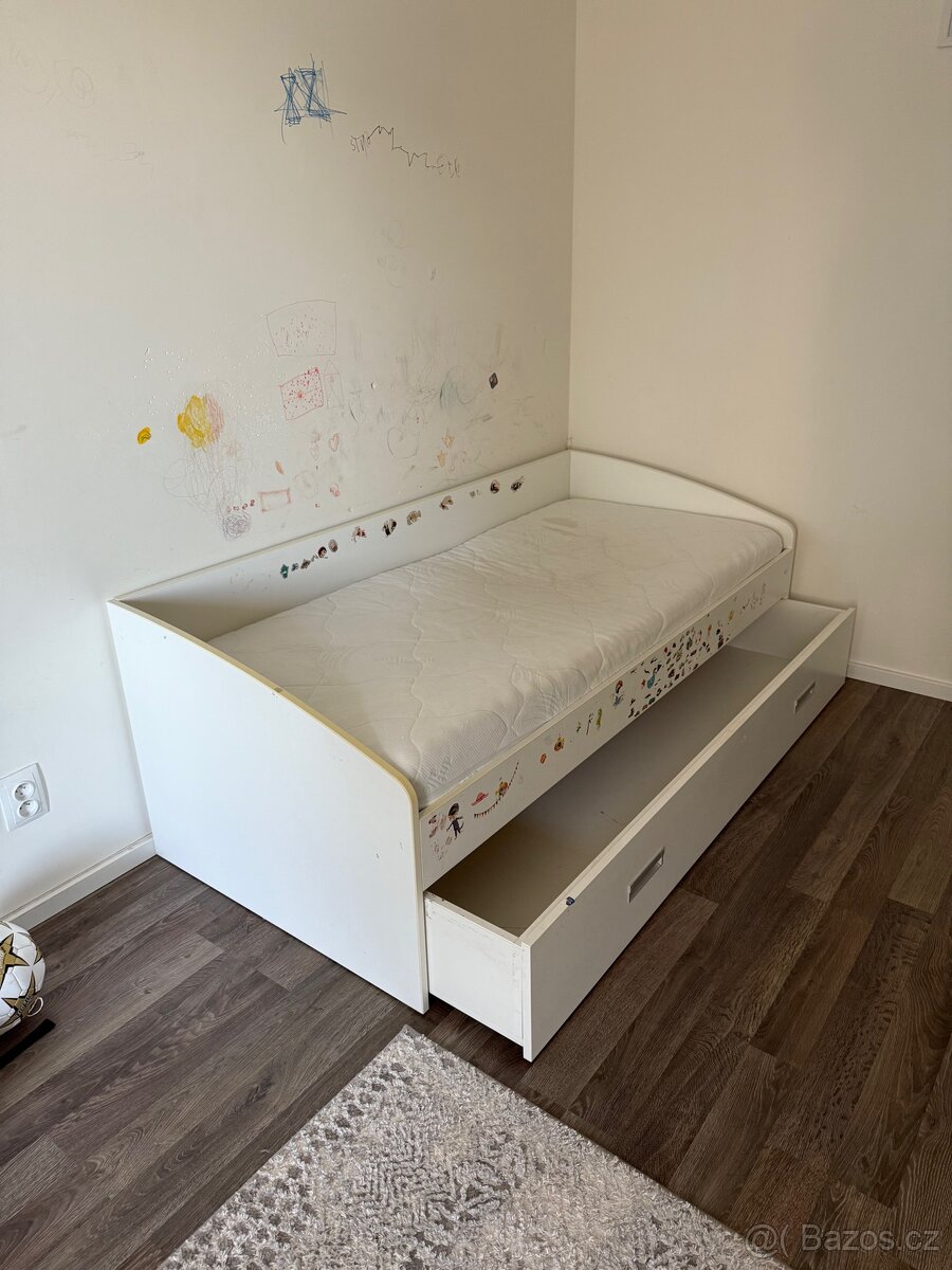 Dětská postel
