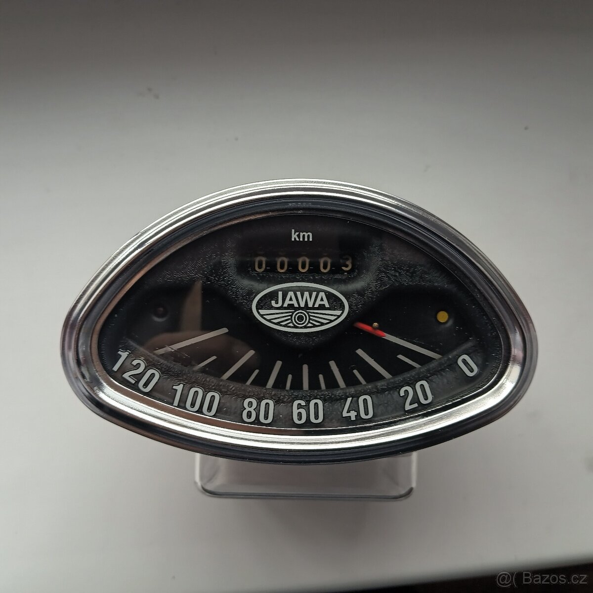 Tachometr na Jawa.