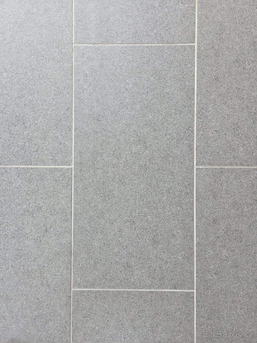 Protiskluzová dlažba Rako 30x60x1 (4,32m2)s třpytkami