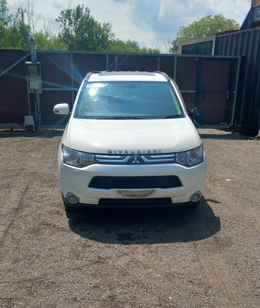Mitsubishi OUT III 2.2DID 4N14 aut 110kw r.v.2014