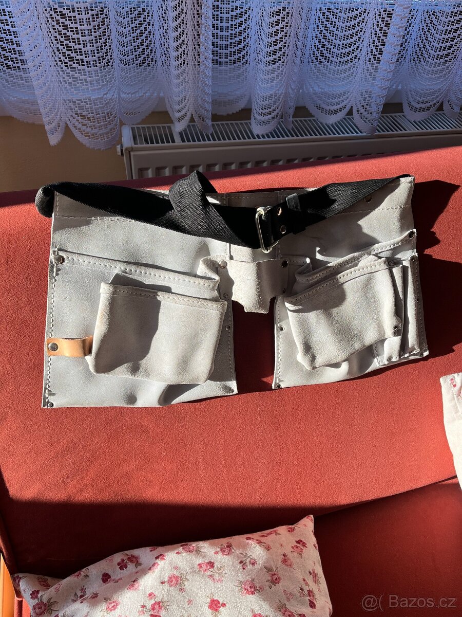 Kožený pás na nářadí