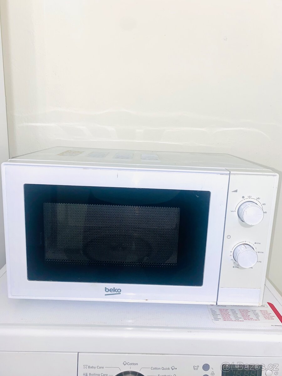 Mikrovlnná trouba BEKO