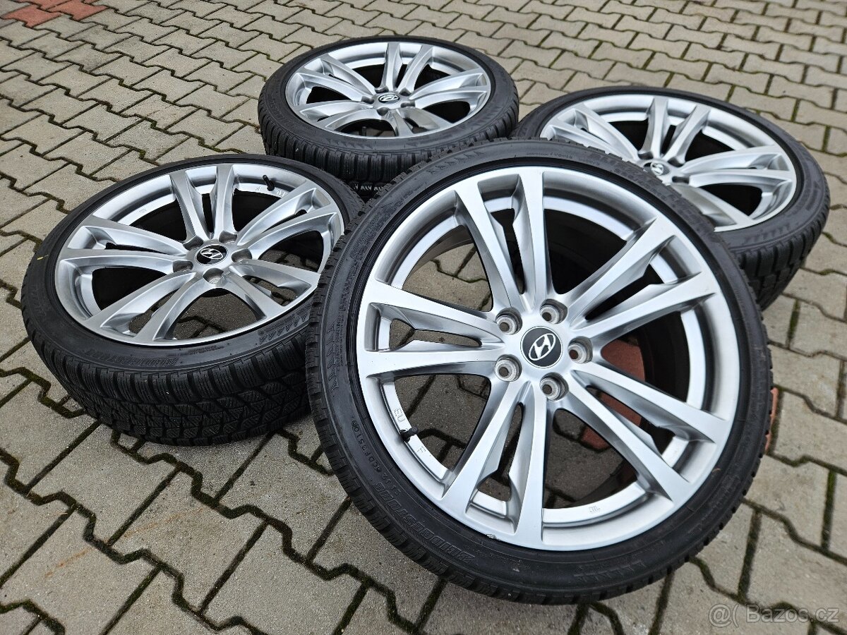 Originální Hyundai Genesis Coupé 19" Zimní pneu