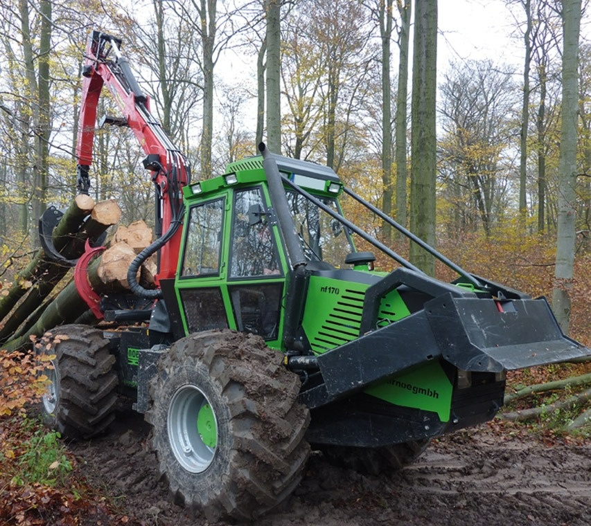 Lesní traktor NOE NF 160-4R